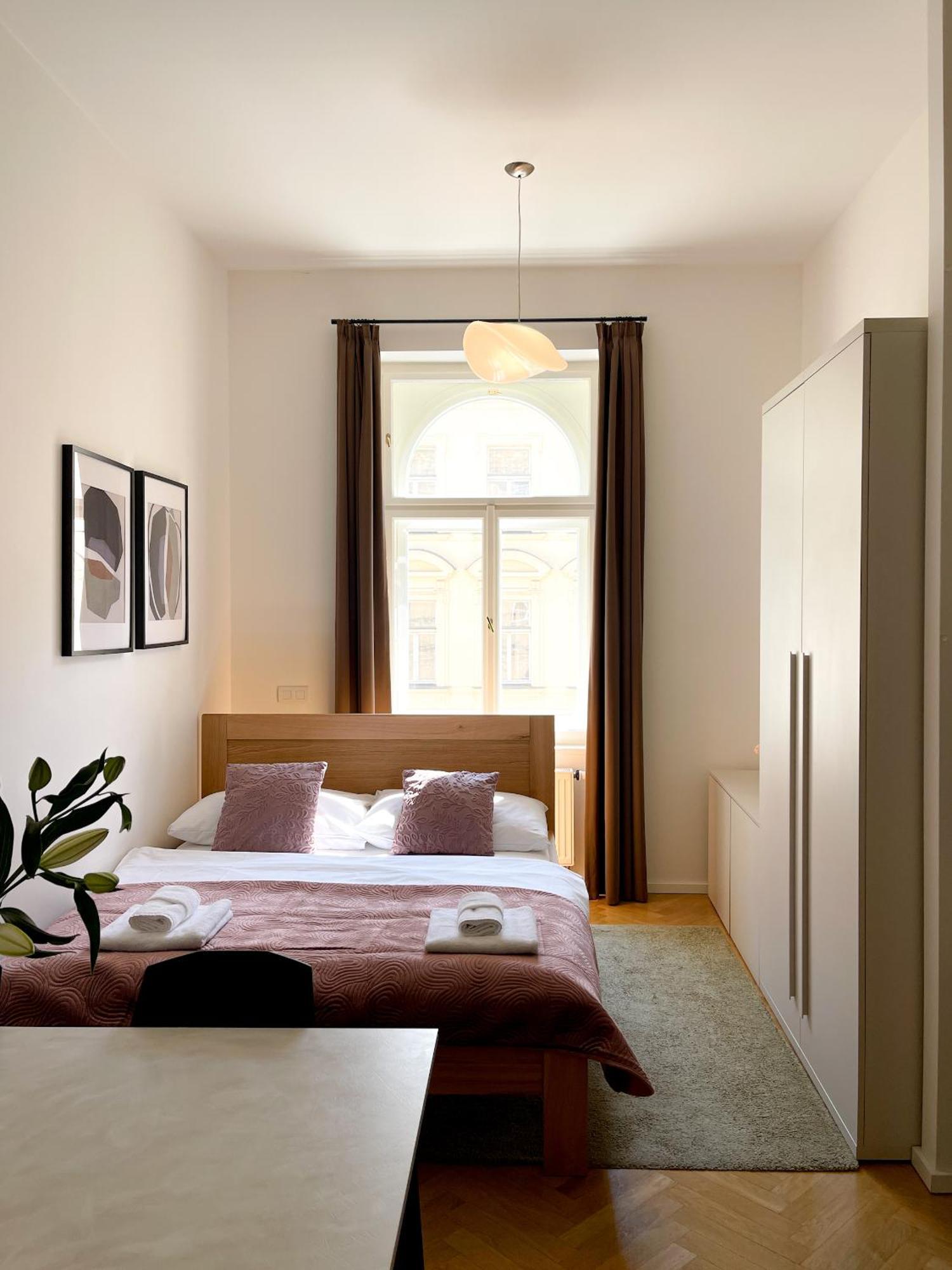 Petrin Tower 4* Praha